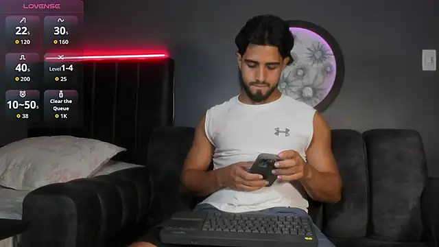 Snapshot of khriss_brown chatting on December 1, 2025, 10:21 pm khriss brown online show from December 1, 2025, 10:21 pm