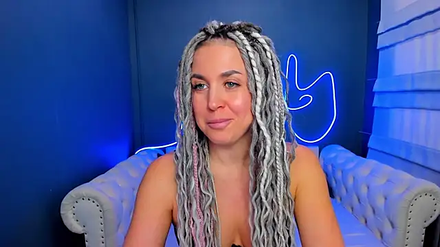 rock n roxy online show from February 3, 2026, 6:22 am