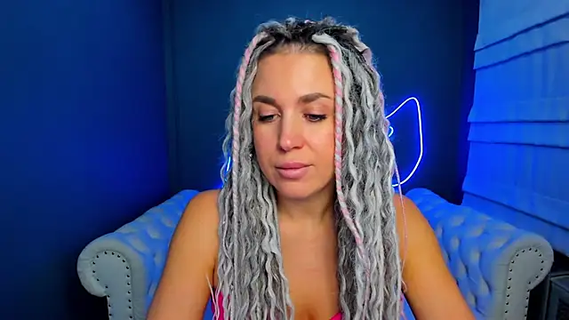 rock n roxy online show from November 7, 2025, 1:21 am