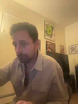 Snapshot of defbond420 chatting on November 11, 2025, 9:31 pm defbond420 online show from November 11, 2025, 9:31 pm