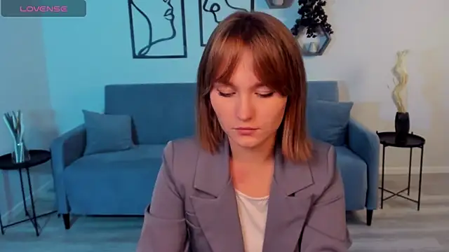 BritnieCute online show from October 22, 2025, 5:18 am