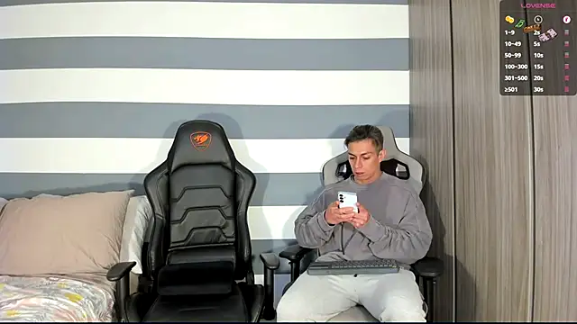 Snapshot of ianandjosephx chatting on February 21, 2025, 12:17 pm ianandjosephx online show from February 21, 2025, 12:17 pm