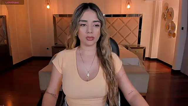 Snapshot of ChloePreston_ chatting on January 19, 2025, 10:39 am ChloePreston online show from January 19, 2025, 10:39 am