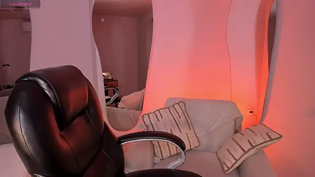 ChloePreston  online show from March 10, 2026, 11:36 am