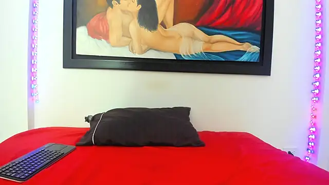 valentina lov online show from February 19, 2025, 12:11 pm