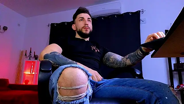 MightyAaron66 online show from March 1, 2026, 4:23 am