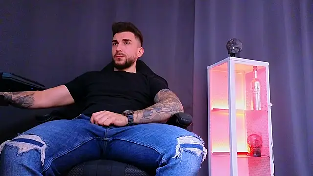 MightyAaron66 online show from March 16, 2025, 1:38 pm