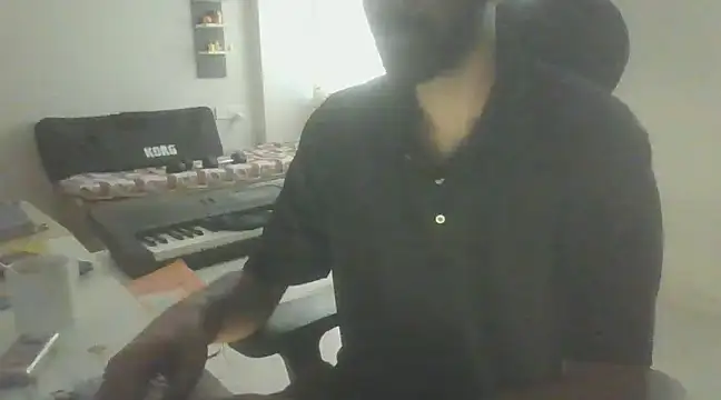 Snapshot of dominanthubby chatting on December 6, 2024, 5:36 am dominanthubby online show from December 6, 2024, 5:36 am