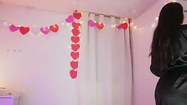 AbyWhitee online show from July 30, 2026, 4:33 am