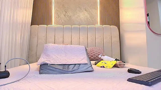 Snapshot of kata_hazel chatting on March 9, 2026, 7:17 pm kata hazel online show from March 9, 2026, 7:17 pm