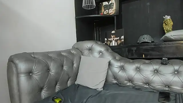 HeellBoy  online show from October 12, 2025, 7:15 pm