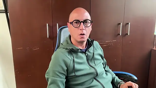 alanan881 online show from January 17, 2026, 5:38 pm