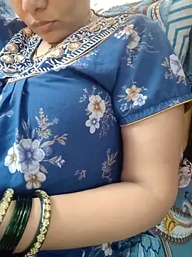 Snapshot of samitasharma chatting on August 6, 2026, 7:47 am samitasharma online show from August 6, 2026, 7:47 am