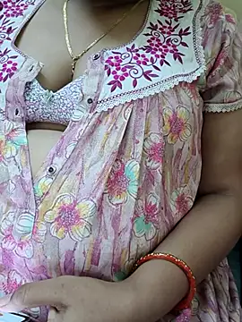Snapshot of samitasharma chatting on July 6, 2026, 7:59 am samitasharma online show from July 6, 2026, 7:59 am