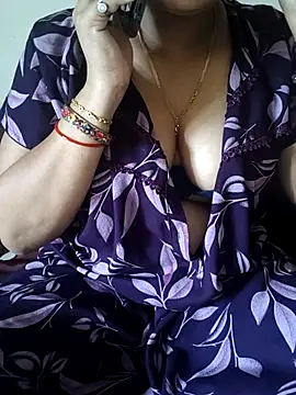 Snapshot of samitasharma chatting on July 27, 2026, 5:25 am samitasharma online show from July 27, 2026, 5:25 am