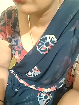 Snapshot of samitasharma chatting on July 7, 2026, 1:36 pm samitasharma online show from July 7, 2026, 1:36 pm