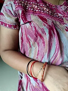 Snapshot of samitasharma chatting on July 10, 2026, 6:13 am samitasharma online show from July 10, 2026, 6:13 am