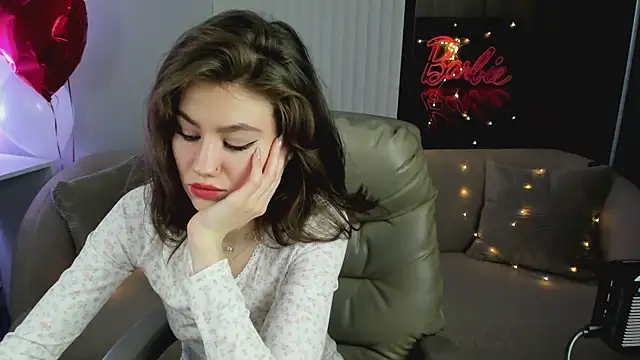 Selena grey  online show from March 3, 2025, 7:13 am