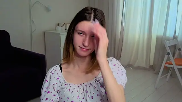 Fellissa online show from October 4, 2025, 6:04 am