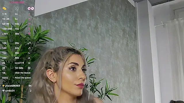 CelineMeyerr online show from February 6, 2025, 12:48 pm