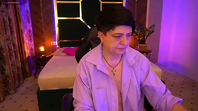 MilaSkyy online show from March 10, 2025, 9:40 pm