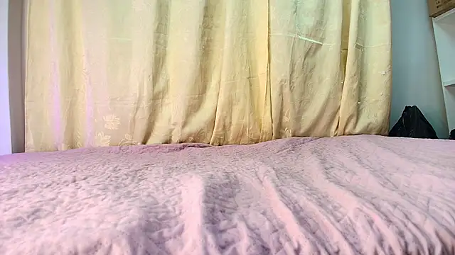  sara london online show from January 27, 2025, 11:54 am