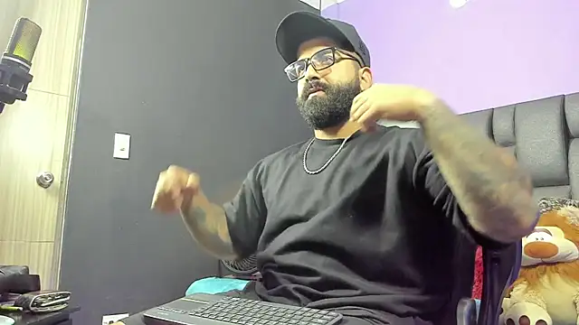 Lyon vach online show from February 22, 2026, 3:31 am