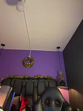 Lyon vach online show from December 4, 2025, 7:46 pm