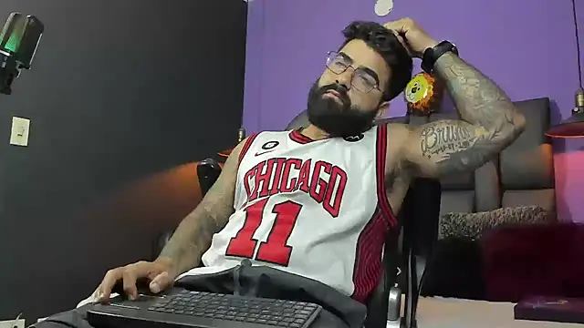 Lyon vach online show from January 5, 2026, 9:18 pm