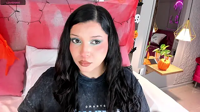 Snapshot of ArticaBelle chatting on October 30, 2025, 4:44 am ArticaBelle online show from October 30, 2025, 4:44 am