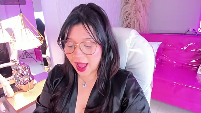 ArticaBelle online show from February 13, 2025, 12:43 pm