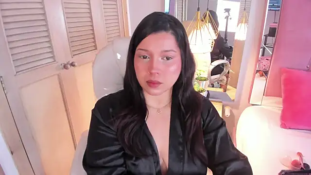 ArticaBelle online show from February 12, 2025, 12:22 pm