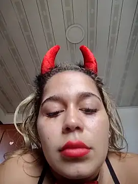 LaurenWelly  online show from November 20, 2025, 6:08 pm