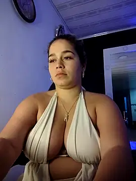 Snapshot of LaurenWelly_ chatting on March 16, 2026, 11:03 am LaurenWelly online show from March 16, 2026, 11:03 am