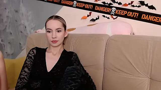 Snapshot of AmbrielHailey chatting on November 4, 2025, 12:36 am AmbrielHailey online show from November 4, 2025, 12:36 am