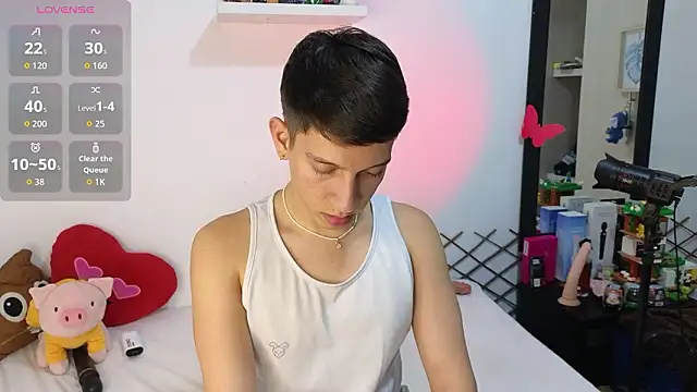 milky  boy  online show from February 5, 2026, 4:52 am