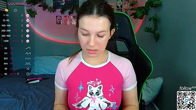 Cutie Vicky online show from December 21, 2024, 4:30 am