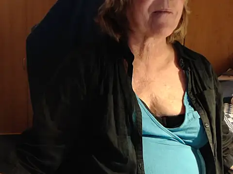 Snapshot of _sunshine__ chatting on November 10, 2025, 5:51 pm sunshine online show from November 10, 2025, 5:51 pm