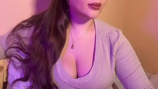 Elinatiranda online show from March 17, 2026, 5:10 am