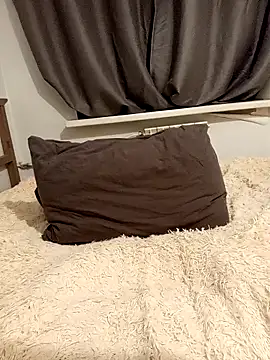 Rowena Vonnie online show from March 9, 2025, 11:14 pm