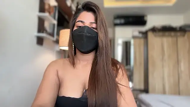 Hotty-Sana online show from April 22, 2026, 6:20 am