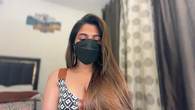 Hotty-Sana online show from April 30, 2026, 5:09 pm