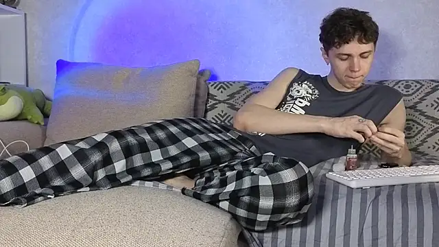 Snapshot of aqualidolly chatting on December 27, 2024, 5:59 pm aqualidolly online show from December 27, 2024, 5:59 pm