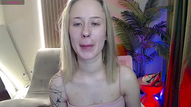 SashaBrooks online show from November 28, 2025, 2:06 pm