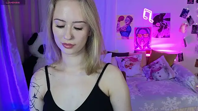 SashaBrooks online show from December 20, 2025, 2:09 pm