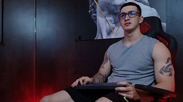 Snapshot of JacksonOlsenn chatting on October 9, 2025, 8:53 pm JacksonOlsenn online show from October 9, 2025, 8:53 pm