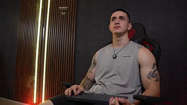 JacksonOlsenn online show from February 19, 2026, 8:39 pm