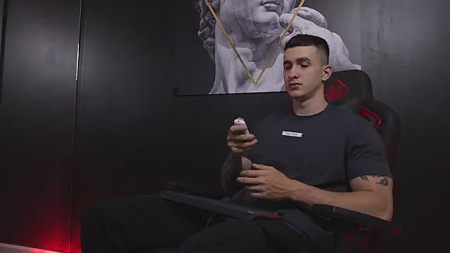 Snapshot of JacksonOlsenn chatting on November 22, 2025, 8:29 pm JacksonOlsenn online show from November 22, 2025, 8:29 pm