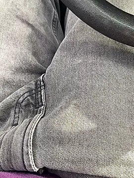 falloso77 online show from April 22, 2026, 3:08 pm