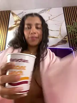 Snapshot of NINA_18_YEARS chatting on October 22, 2025, 7:08 am NINA 18 YEARS online show from October 22, 2025, 7:08 am